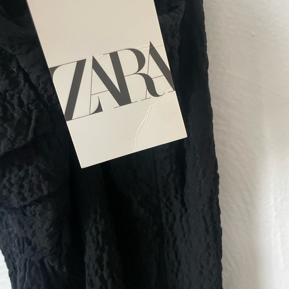 NWT Zara Black Body Con Mini Dress high neckline open back, textured Dress Sz XS - Picture 4 of 6